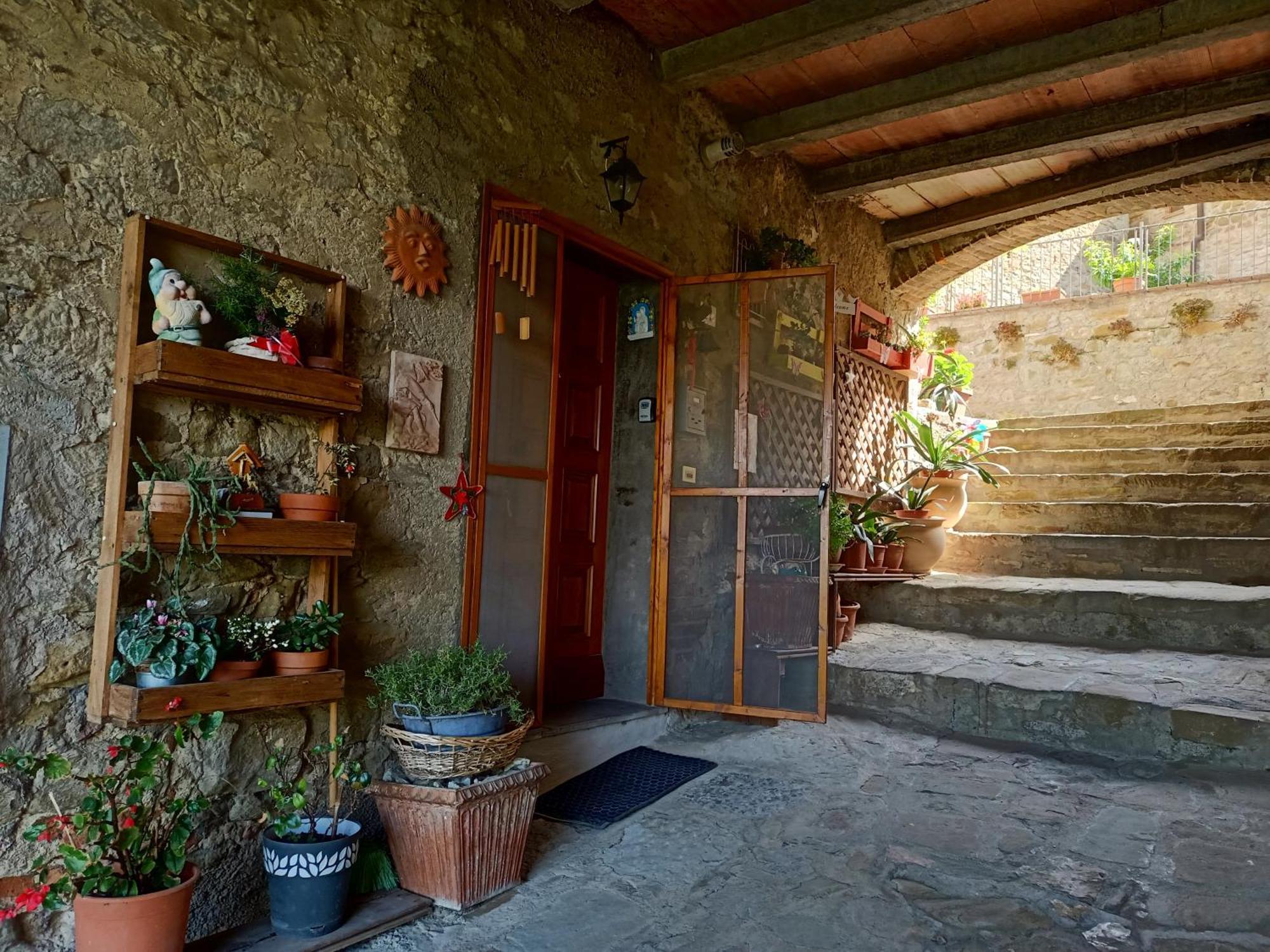 Il Borgo Antico Villa Monte del Lago Buitenkant foto