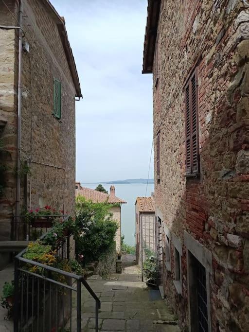 Il Borgo Antico Villa Monte del Lago Buitenkant foto