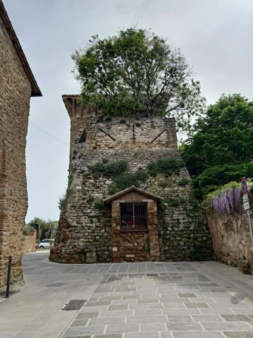 Il Borgo Antico Villa Monte del Lago Buitenkant foto
