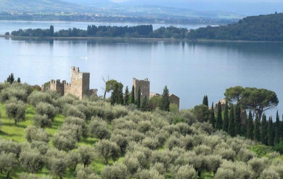 Il Borgo Antico Villa Monte del Lago Buitenkant foto